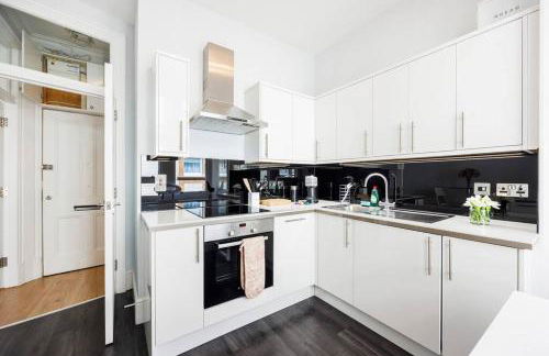 Charing Cross Road One Bedroom - Photo 7