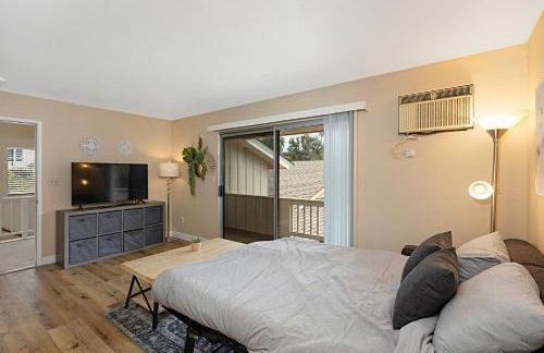 Charming 2 Room La Mesa Casita w/ Pool, BBQ & Yard - Photo 9