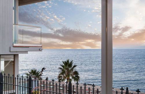 New Modern Studio - Stunning Ocean view - Photo 6