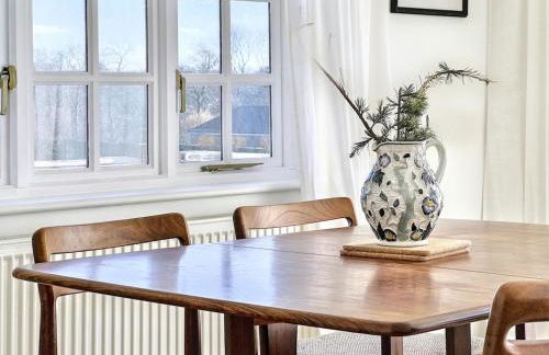 Hidden Haven Cottage with Free Parking - Foto 9