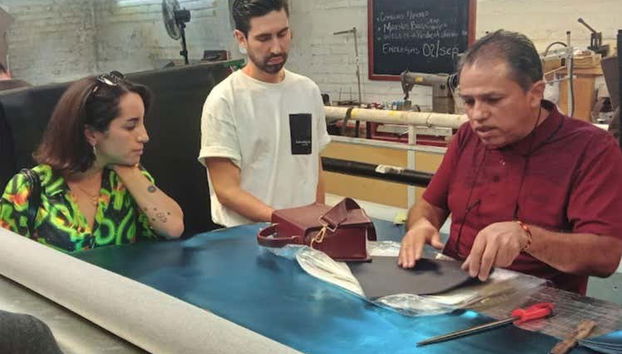 Aprendendo sobre o artesanato de León