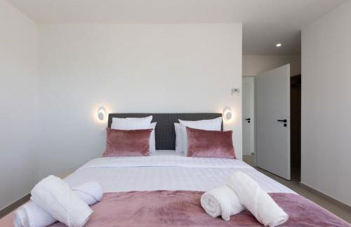 Villa Miray - Beach & Pool - Photo 39