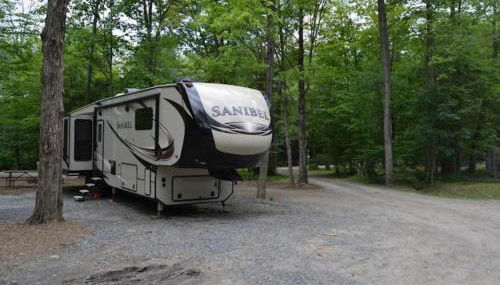 Water and Electric 30 Amp Pull through up to 24 Site ONLY - Foto 3