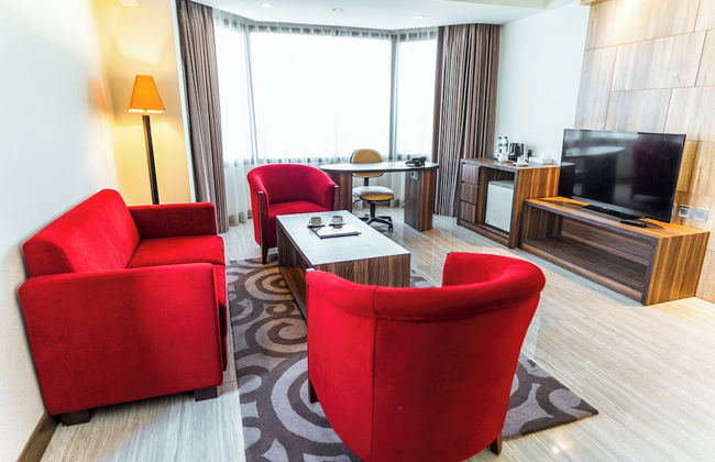 Horison Ultima Bandung - Foto 19