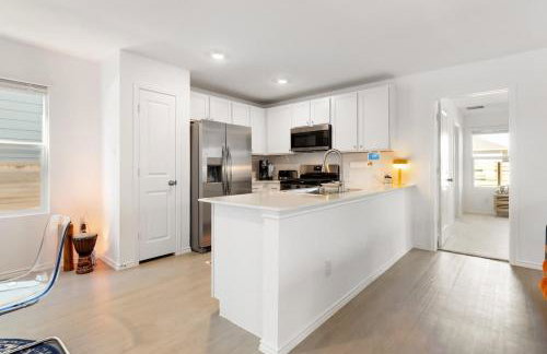 Modern Cozy Home - Gym - Quiet Street - Sleeps 4 - Foto 17