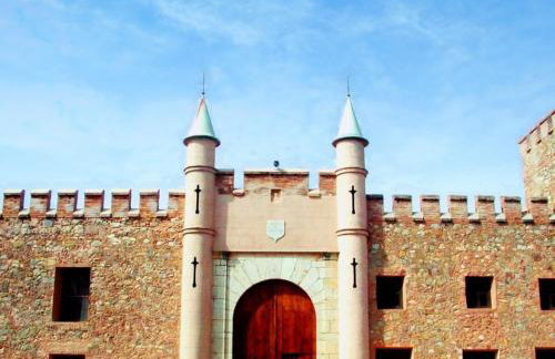 MASÍA de SAN JUAN CASA NÚMERO 15 en Castillo con piscina, Aire Acondicionado y terraza privada - Photo 1