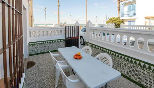 El Paseo Del Faro in Chipiona - Foto 4