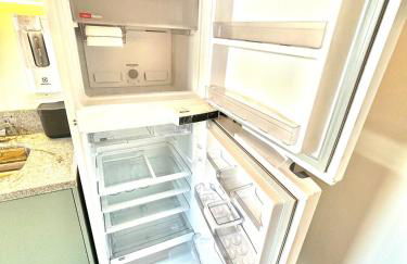 Moema URBAN Heaven - Piscina - Prox Metro - Prox Sh Ibirapuera - Cama Queen - Internet 500mbps - Ar cond - Cozinha completa - Academia - Churrasqueira - Foto 25