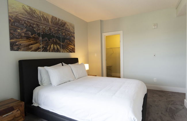 Icon 2 Apartments by Corporate Stays - Photo 9