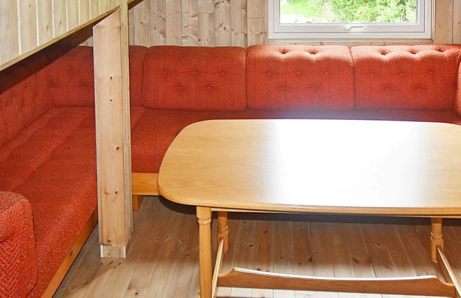8 Person Holiday Home in Lesund - Foto 24