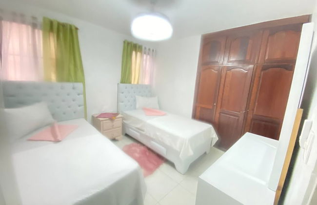 9DR 3-bedroom Apartment Near Monumental Area - Photo 2