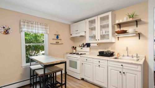 Lovely Downtown Oasis Near Hospitals, Colleges, and Beaches - Foto 2