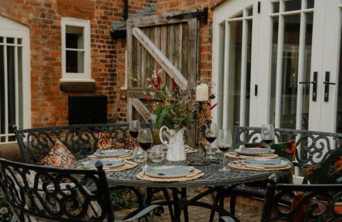 The Carriage House by Birch Stays - Photo 48