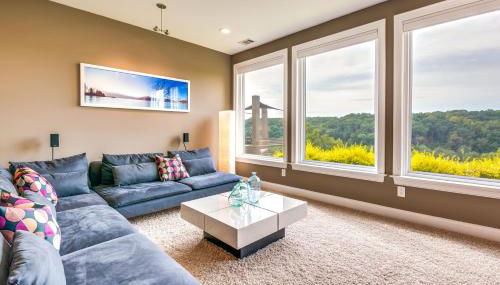 Modern Retreat with River View in Roswell! - Foto 4