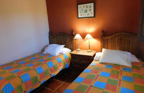 Casa Rurales Cimera y Brincalobitos - Photo 37