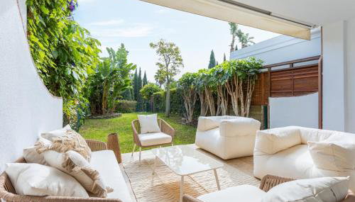 Sunny Home . - Photo 4, Garden view