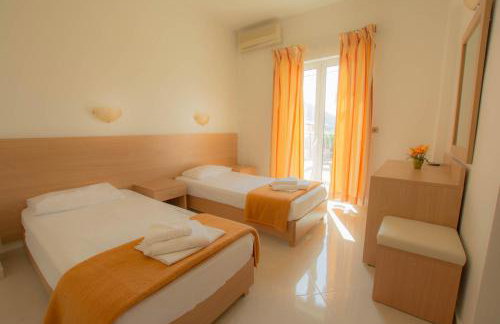 Frixos Hotel - Foto 3