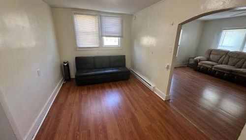 Charming 3-Bed, 1,5 Bath Home - Entire Space Just for You! - Foto 3