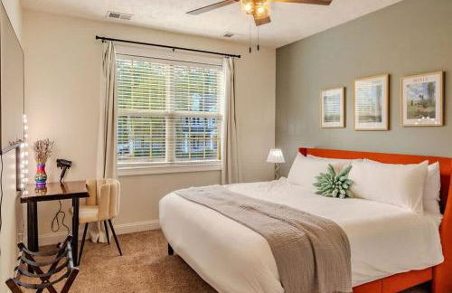 Labrador Lake with FirePit and Billiards - Foto 42