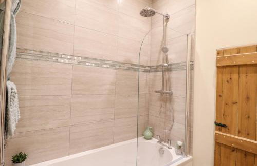 Milford Cottage - Photo 18