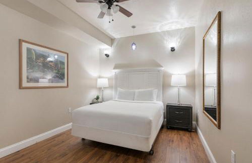 Fully Furnished Condos Near St Charles - Foto 136