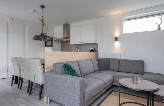 Lodge in Nieuwvliet Bad Near the Beach - Photo 6