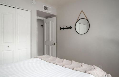 Champions Oasis Home - Near the Stadui2007m withPool & Grill - Photo 28