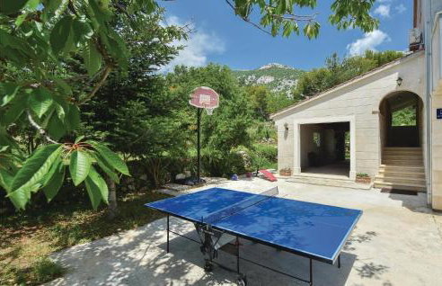 Two-Bedroom Apartment In Ostrvica - Photo 4