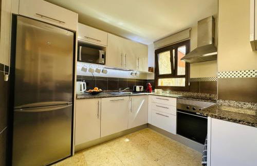 Sunset Beach 4 Bedroom Villa 200m to Beach+Fast WIFI - Photo 13