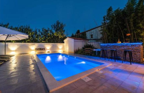 4 Bedroom Lovely Home In Veliki Vareski - Foto 13