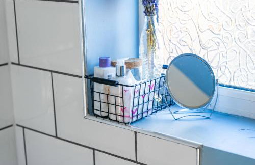 #82 Stylish Shirley Home - Sleeps 8 - NEC Solihull BHX - " Perfect for Contractors and Families - Free Parking" - Foto 2