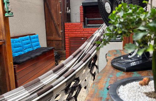 Chalé com PISCINA Privativa, com 2 QUARTOS, ESTACIONAMENTO em Condomínio com PORTARIA 24h, Sauna, Quadras, 3 PISCINAS no condomínio, Pesca e Parquinho Infantil - SmarTV na sala de estar, TV na área CHURRASQUEIRA, Wi-Fi e Cozinha Completa - Foto 52