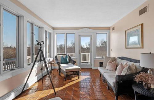 Private Pickleball | Family Friendly | Sleep 18 - Photo 12