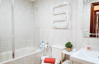 Piso coqueto con PARKING y BALCON - Foto 3