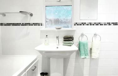 White Eden - explore Cornwall from a comfy central appartment - Foto 4