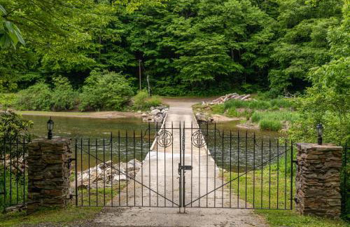 Bucky's Hideaway - Photo 25