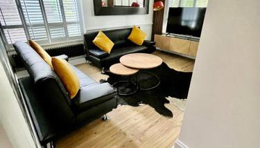 Newly refurbished ,chic, attractive 3 bedroom flat - Foto 1