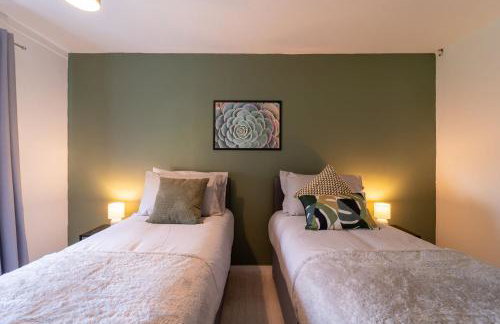 Spacious 3 Bed House, 5mins to HS2/ NEC/Airport. - Foto 33