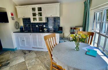 Lynwood House Self Contained Studio - Photo 3