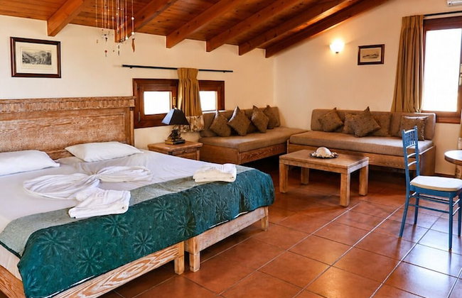 Mylos Hotel Apartments - Photo 81