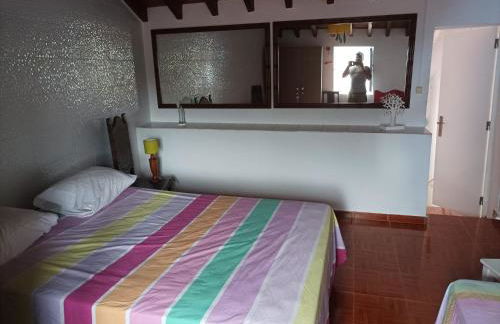 Blue And Gold Cozy Home - Photo 8