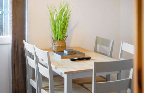 NEW! 4BR in Stafford Place - Foto 27