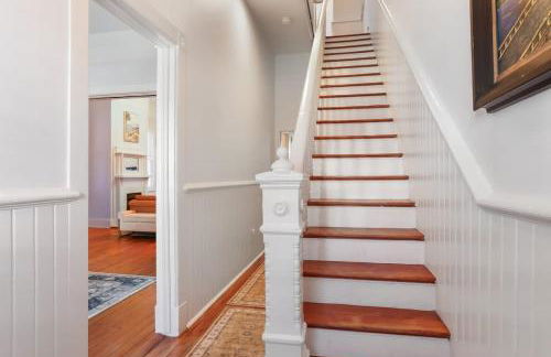 Lovely Victorian Beauty in Heart of Downtown - Foto 45