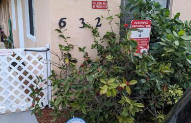 Sea Breeze-2 BR Apartment- Centrally Located - Foto 19