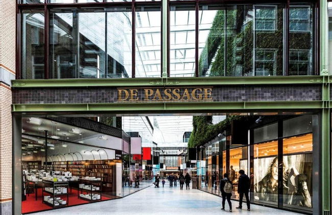 Cozy Beachside Retreat With Fireplace - Photo 37