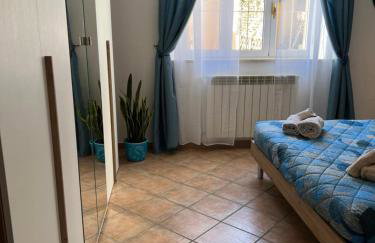 Un passo dal Mare - 50m from the Sea, with Garden, AC & WiFi - Foto 15