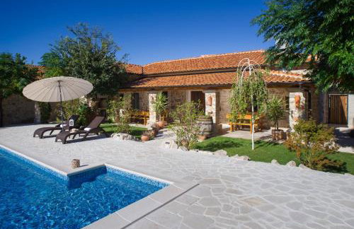 MY DALMATIA - Villa Olea with private heated pool and sauna - Photo 28