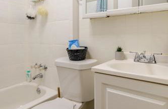 Comfortable 2 Bedroom Near Downtown Atl Sleeps 4 Free Parking - Foto 28