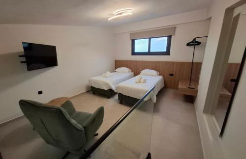 Aelia Luxury Apartments & Pool - Photo 74