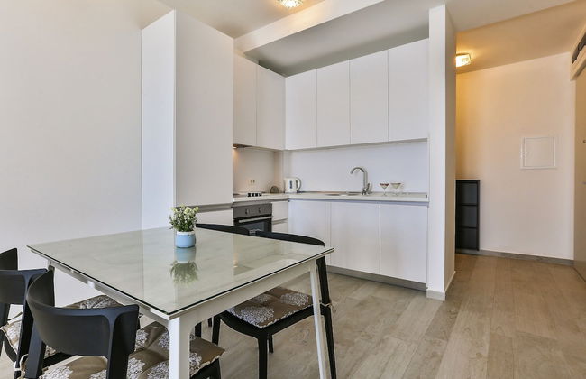 ROYAL GARDENS Apartments - Photo 73